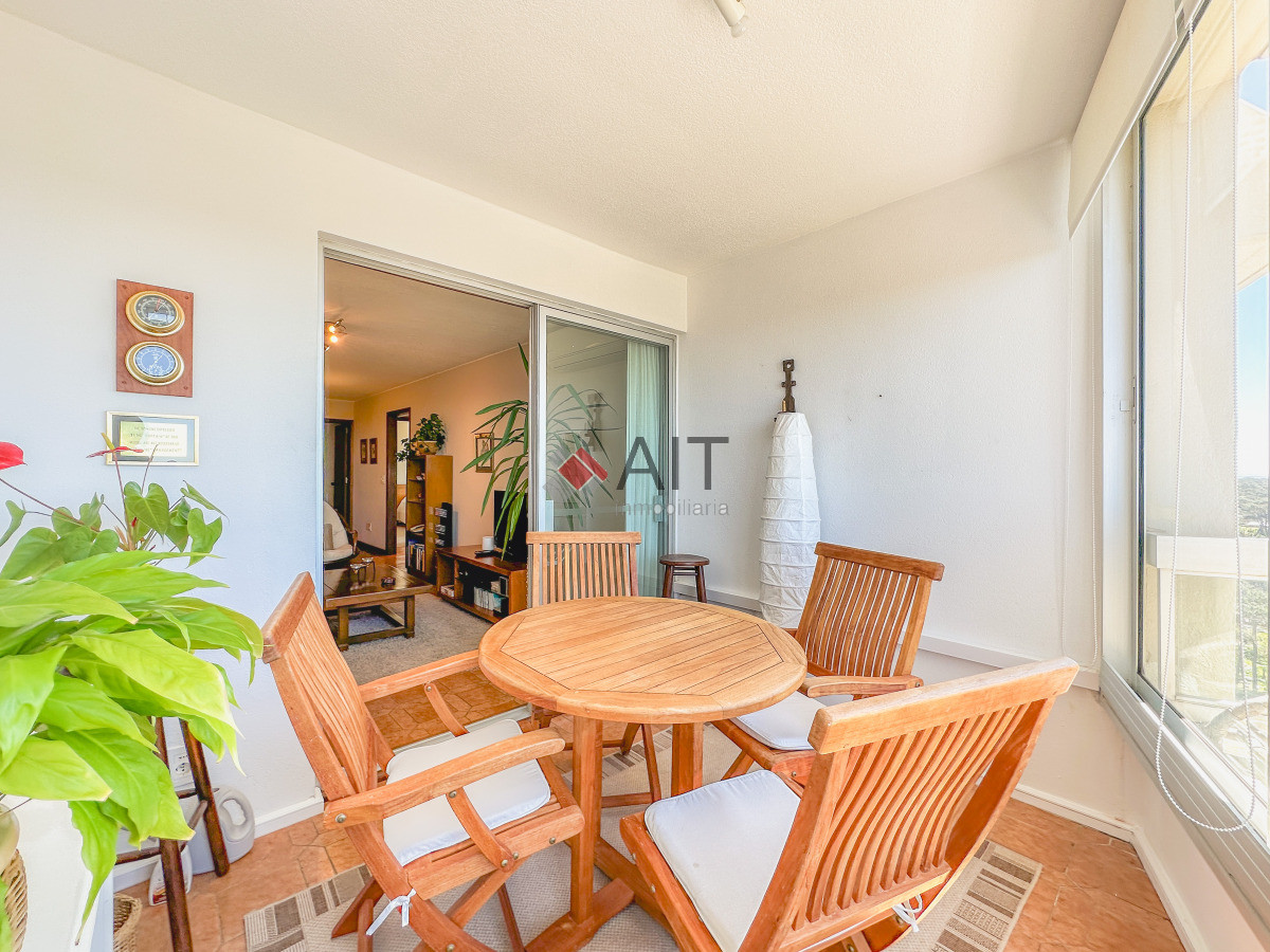 Apartamento ID.17288 - Apartamento en Roosevelt, piso alto, 2 dormitorios más dependencia