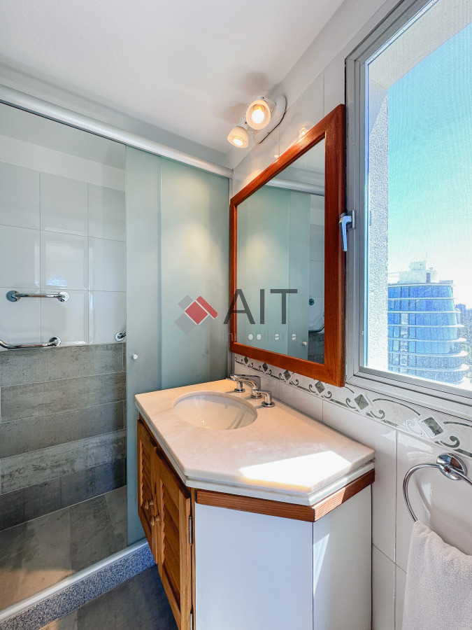 Apartamento ID.17288 - Apartamento en Roosevelt, piso alto, 2 dormitorios más dependencia