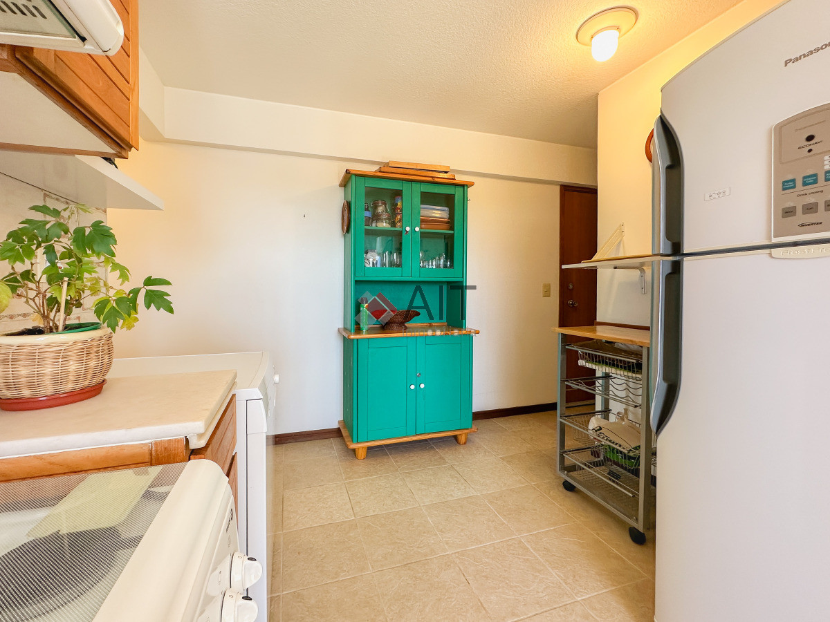 Apartamento ID.17288 - Apartamento en Roosevelt, piso alto, 2 dormitorios más dependencia