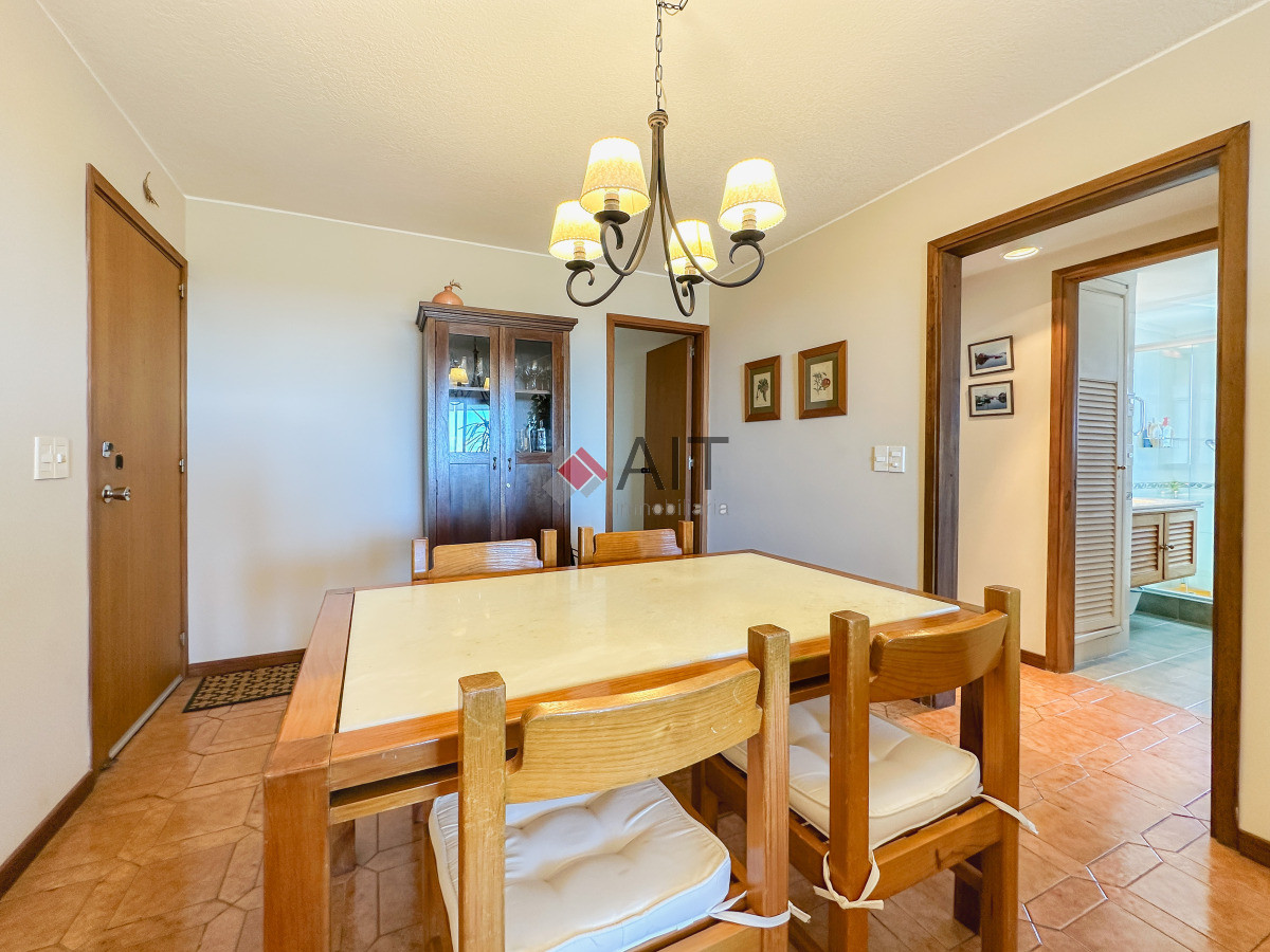 Apartamento ID.17288 - Apartamento en Roosevelt, piso alto, 2 dormitorios más dependencia