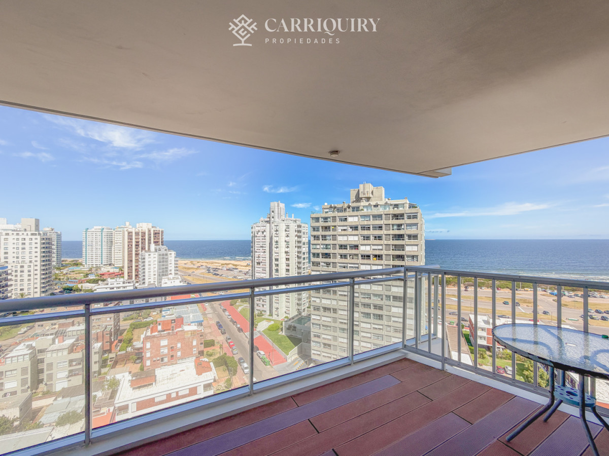 Apartamento ID.9549 - Piso alto en Brava, 2 dormitorios en suite