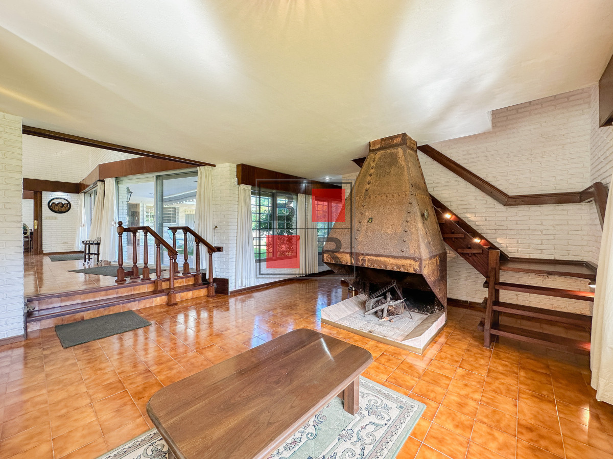 Casa ID.1116 - Casa en Mansa, 3 dormitorios y servicio