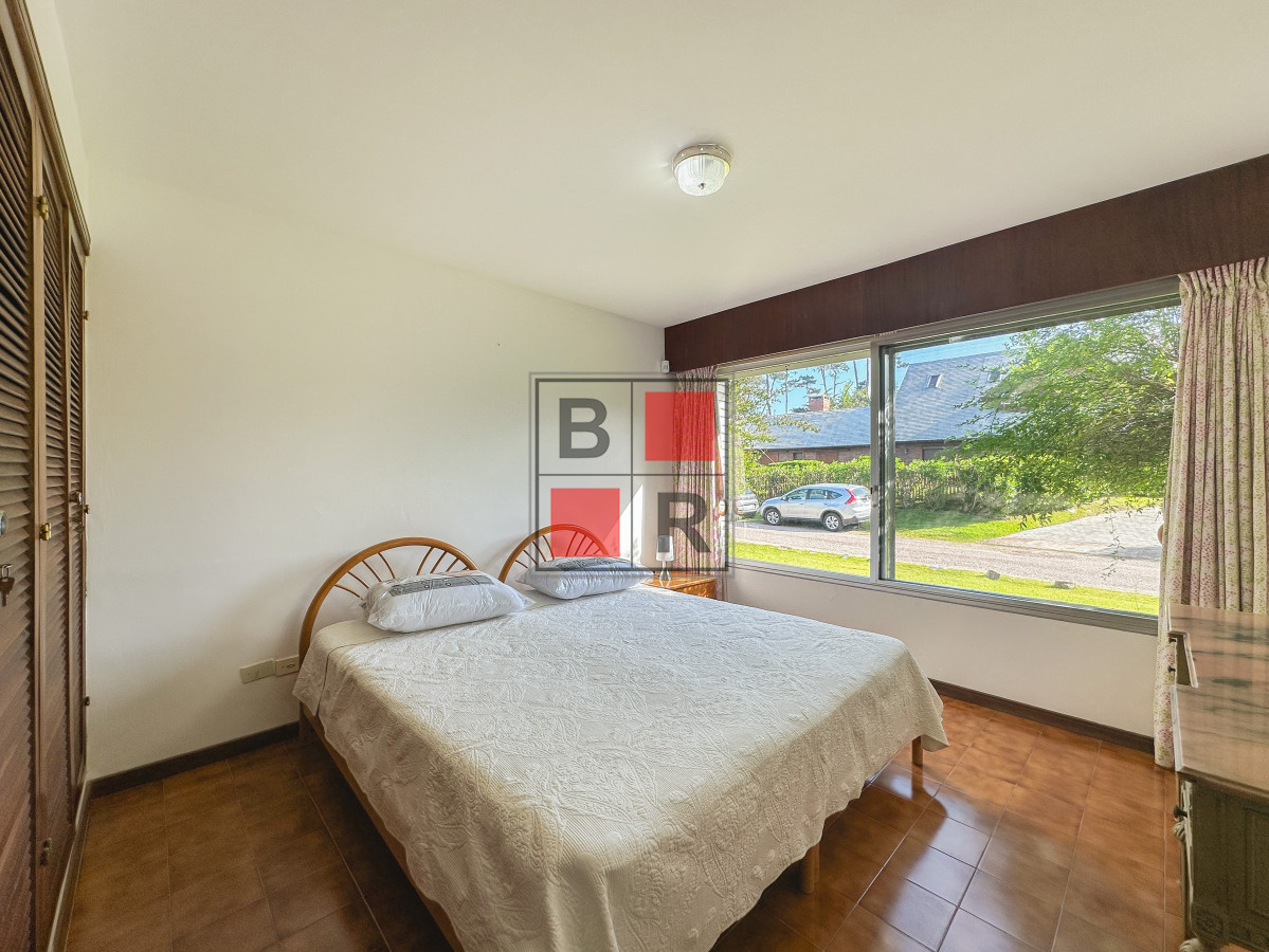 Casa ID.1116 - Casa en Mansa, 3 dormitorios y servicio