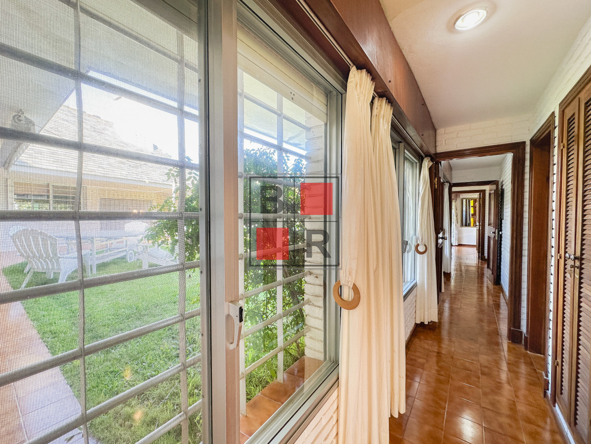 Casa ID.1116 - Casa en Mansa, 3 dormitorios y servicio