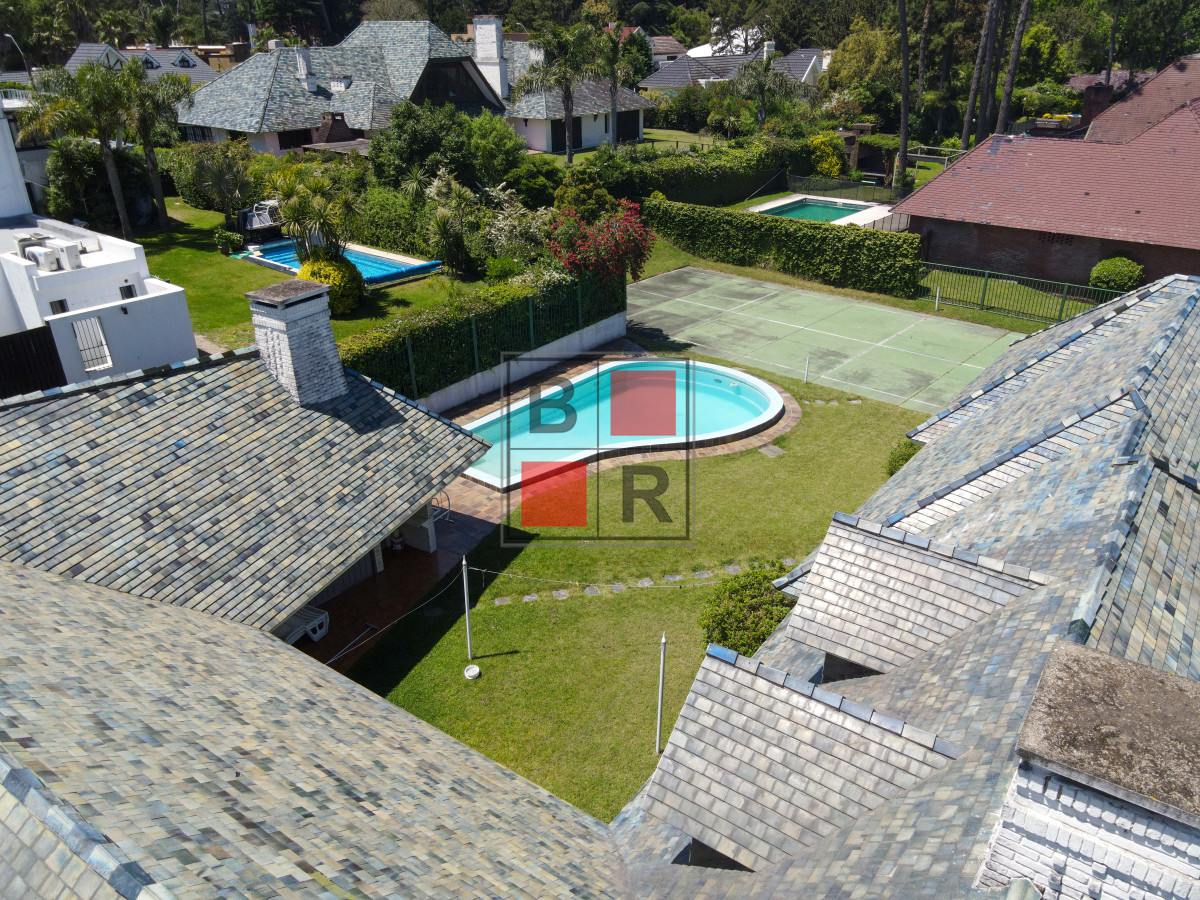Casa ID.1116 - Casa en Mansa, 3 dormitorios y servicio