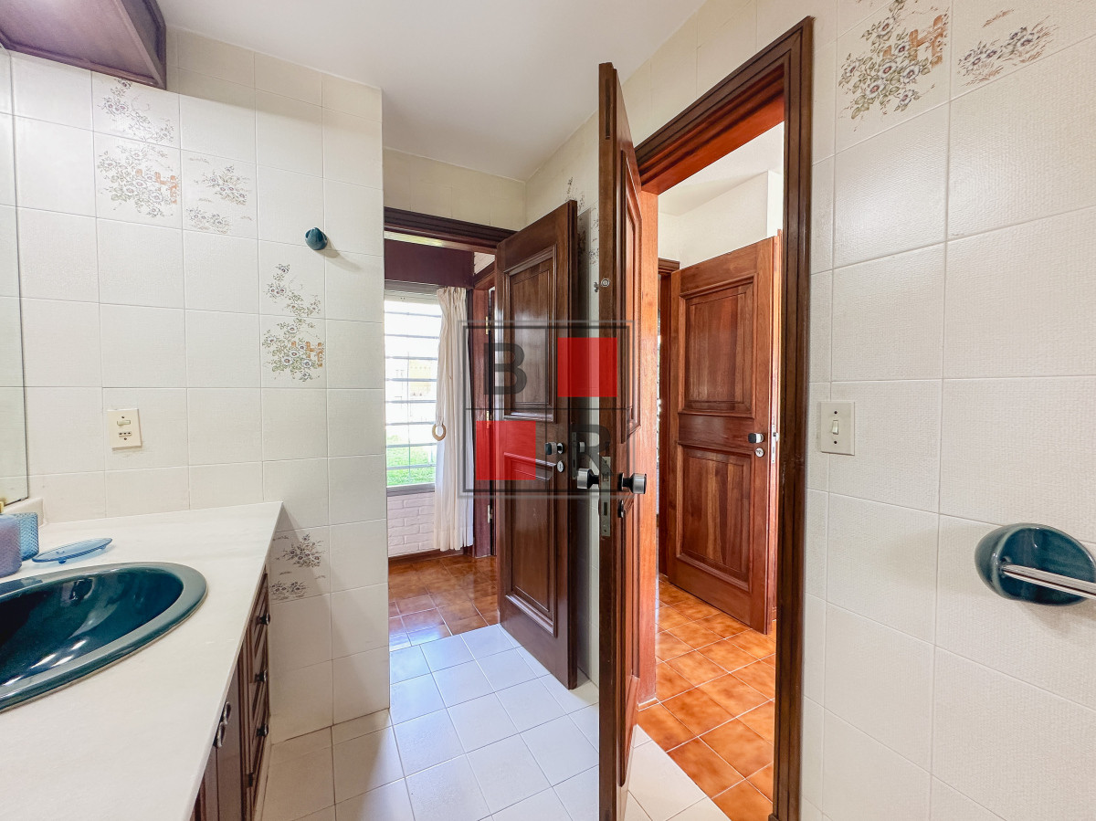 Casa ID.1116 - Casa en Mansa, 3 dormitorios y servicio