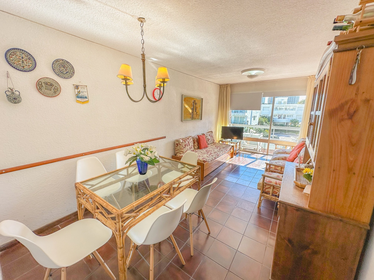 Aidy Grill, Apartamento 2 dormitorios, 2 baños, 1 suite