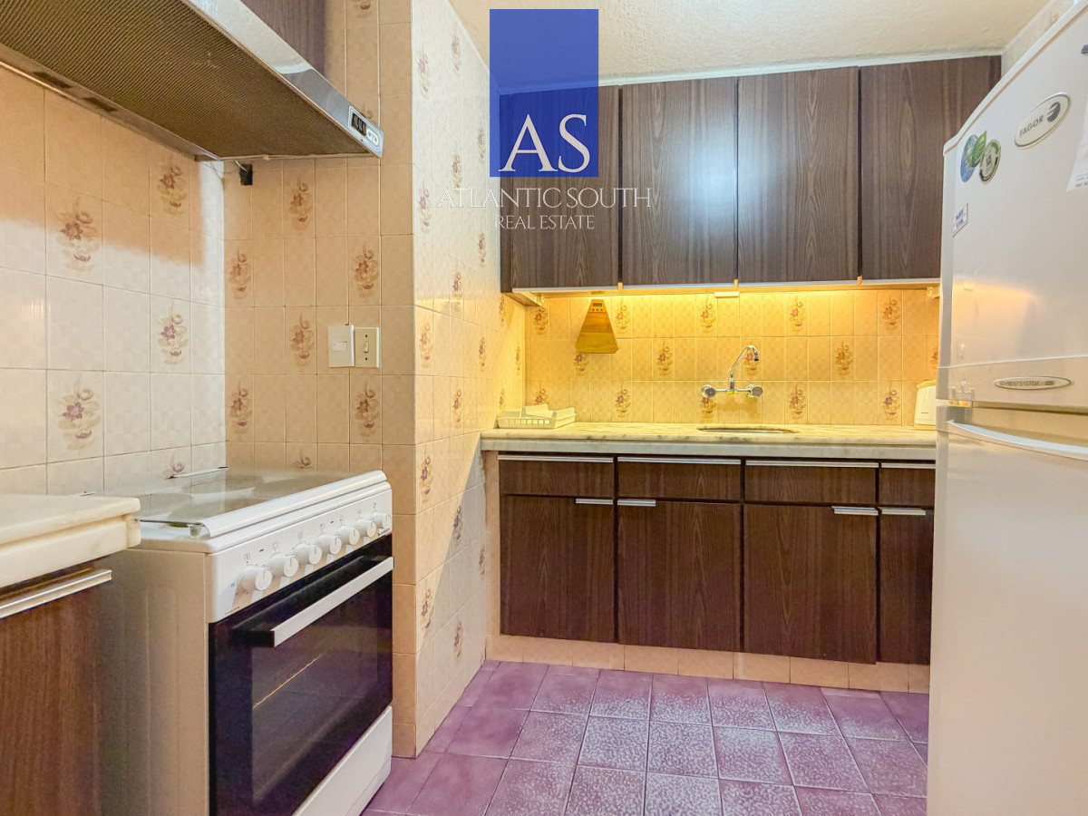 Apartamento ID.4679 - Apartamento en venta 1 dormitorio y medio con garage en Punta del Este