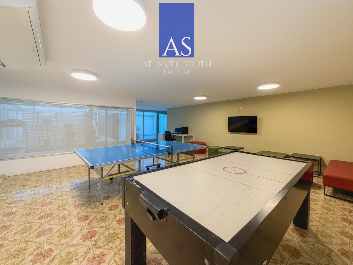 Apartamento ID.4679 - Apartamento en venta 1 dormitorio y medio con garage en Punta del Este