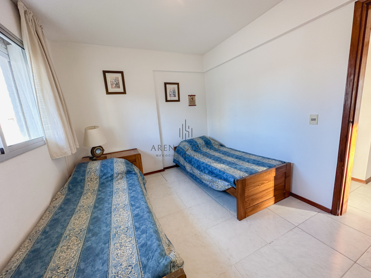 Apartamento ID.3697 - Peninsula, apartamento en venta de dos dormitorios con garage