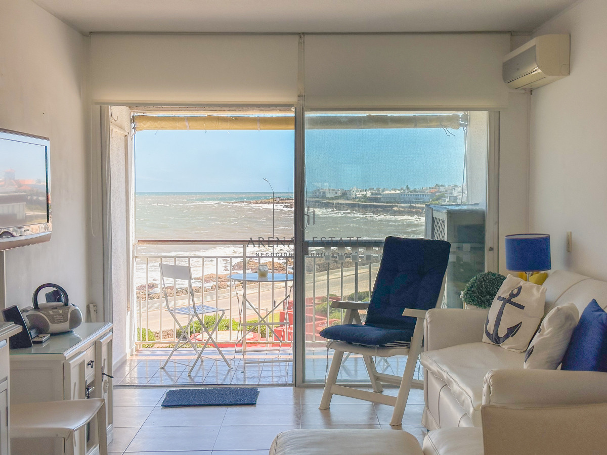 Apartamento ID.3435 - Oportunidad en Península, apartamento de 2 dormitorios con vista