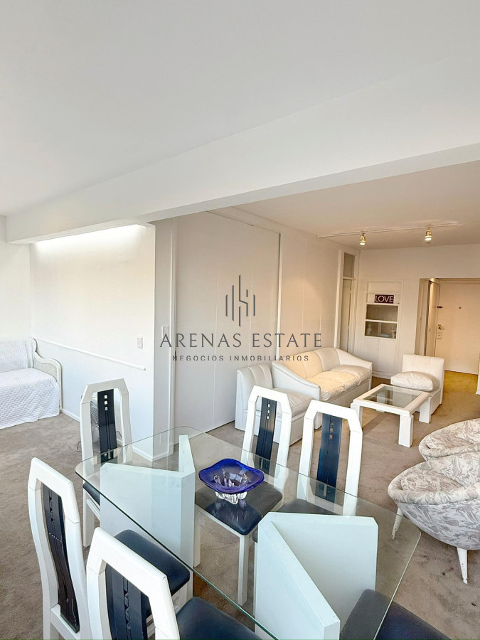 Apartamento ID.3759 - Apartamento en Mansa, orientación Brava, 1 dormitorio y medio
