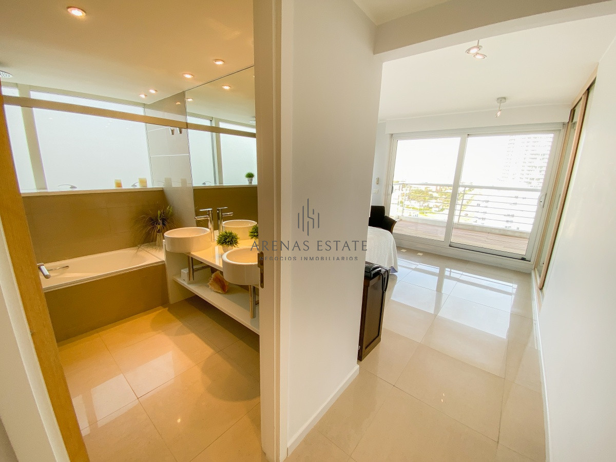 Apartamento ID.751 - Apartmento en venta en Punta del Este 