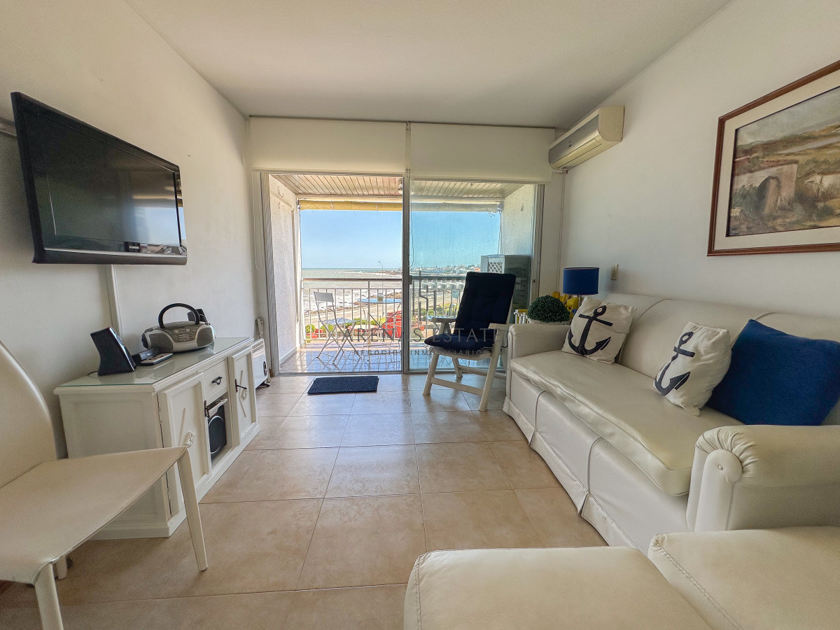 Apartamento ID.3435 - Oportunidad en Península, apartamento de 2 dormitorios con vista