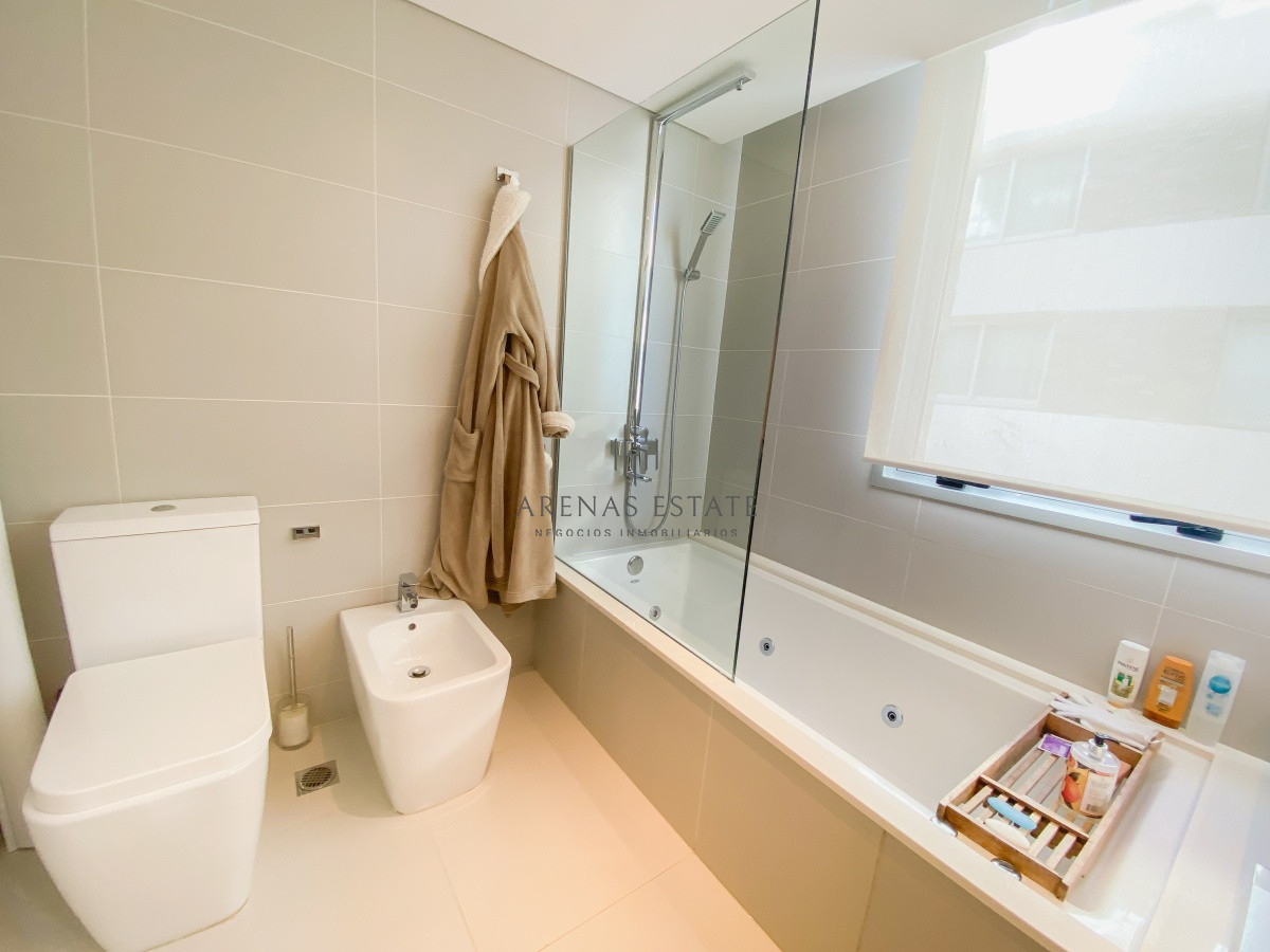 Apartamento ID.759 - Apartamento de 3 dormitorios en Mansa I Punta del Este