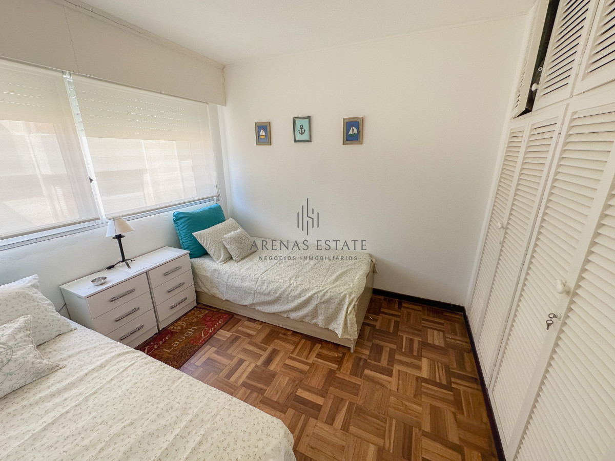 Apartamento ID.3435 - Oportunidad en Península, apartamento de 2 dormitorios con vista