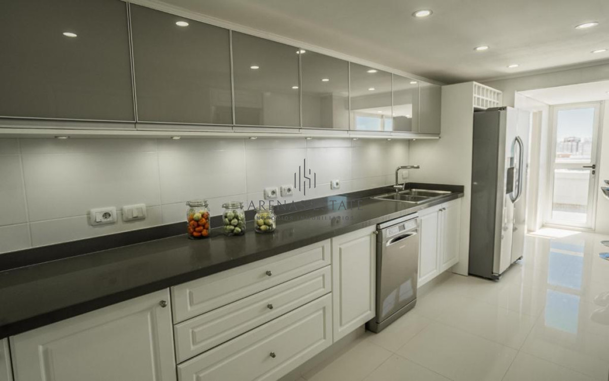 Apartamento ID.748 - Impactante Pent House en Punta del Este