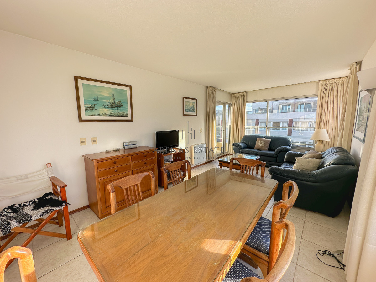 Apartamento ID.3697 - Peninsula, apartamento en venta de dos dormitorios con garage