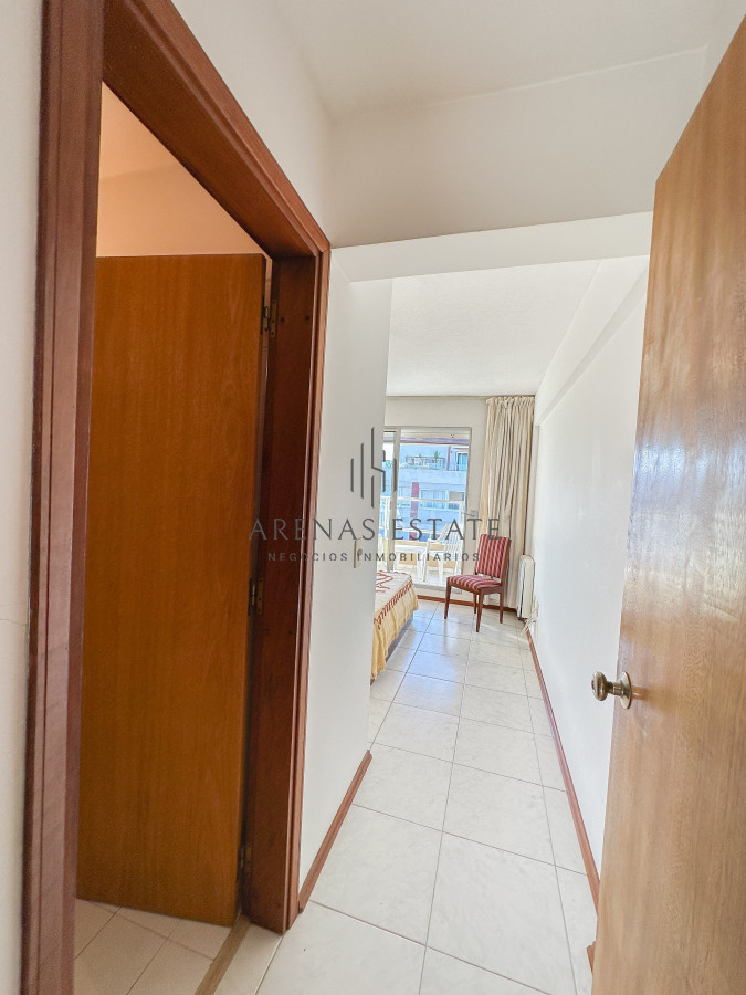 Apartamento ID.3697 - Peninsula, apartamento en venta de dos dormitorios con garage