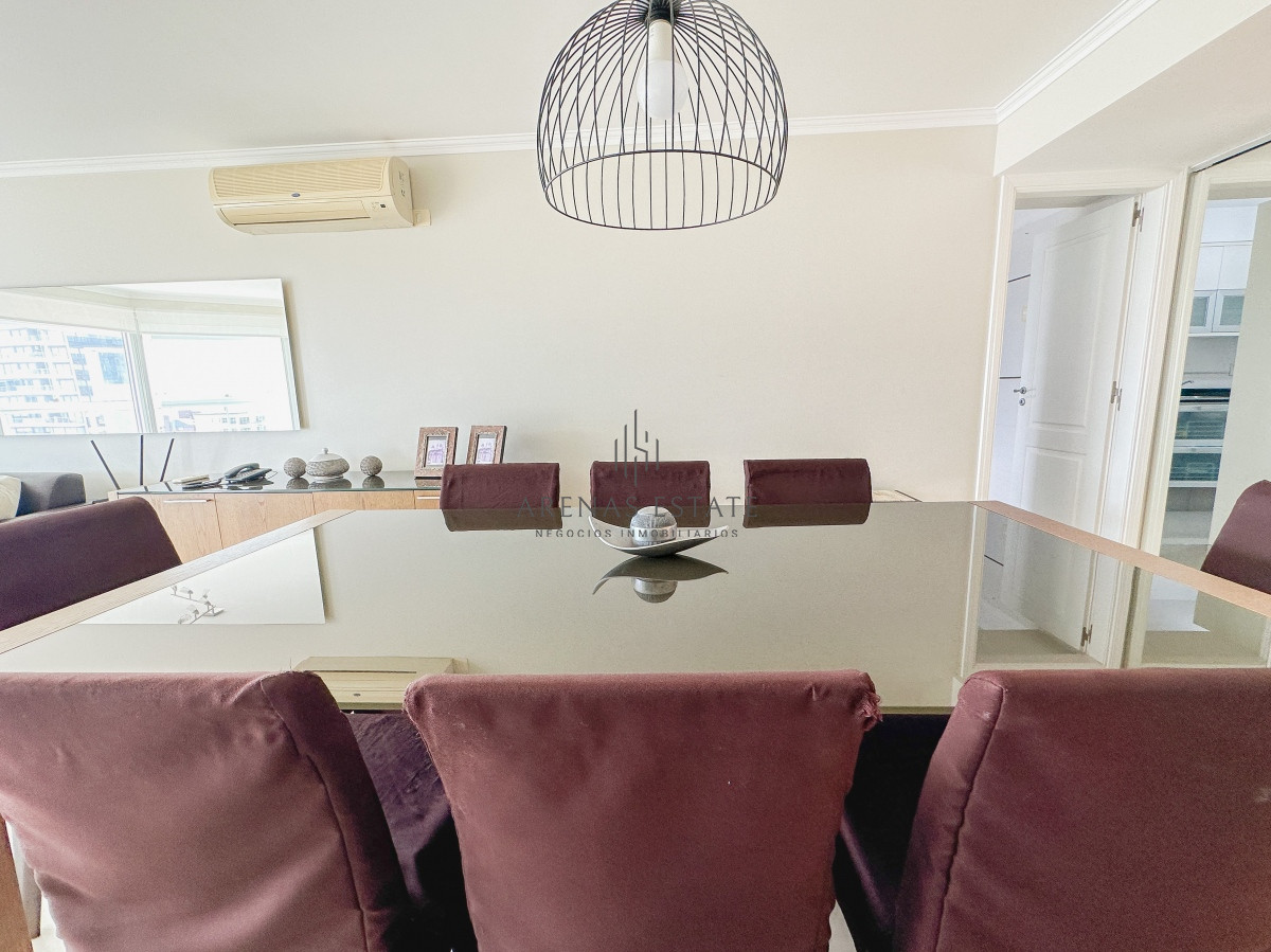 Apartamento ID.3018 - Mansa, apartamento de 3 dormitorios más dependencia con parrillero