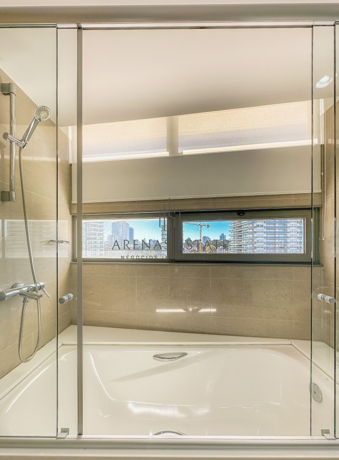 Apartamento ID.2655 - Apartamento en Brava, 2 dormitorios en suite más toilette