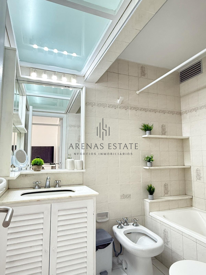 Apartamento ID.3759 - Apartamento en Mansa, orientación Brava, 1 dormitorio y medio