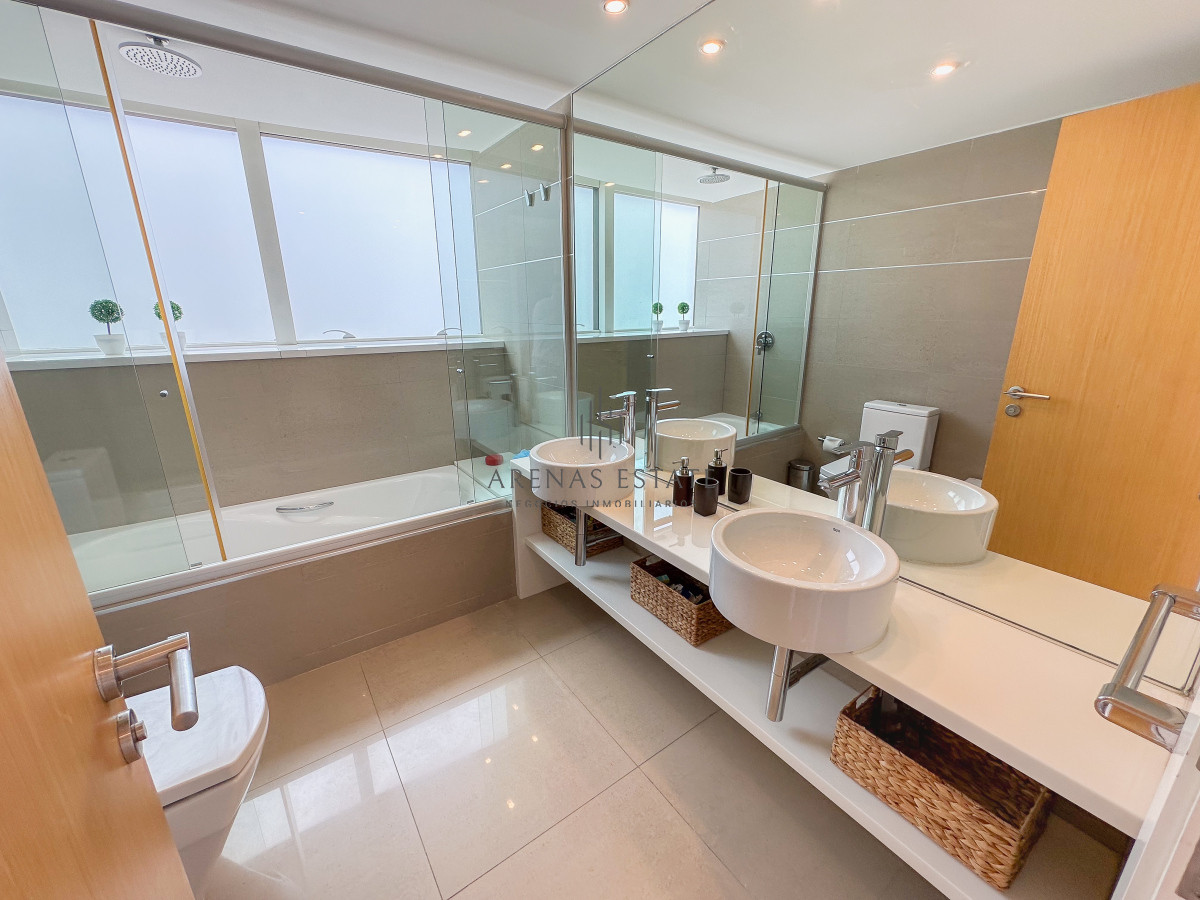 Apartamento ID.3939 - Mansa, exclusivo apartamento de 3 suites más dependencia