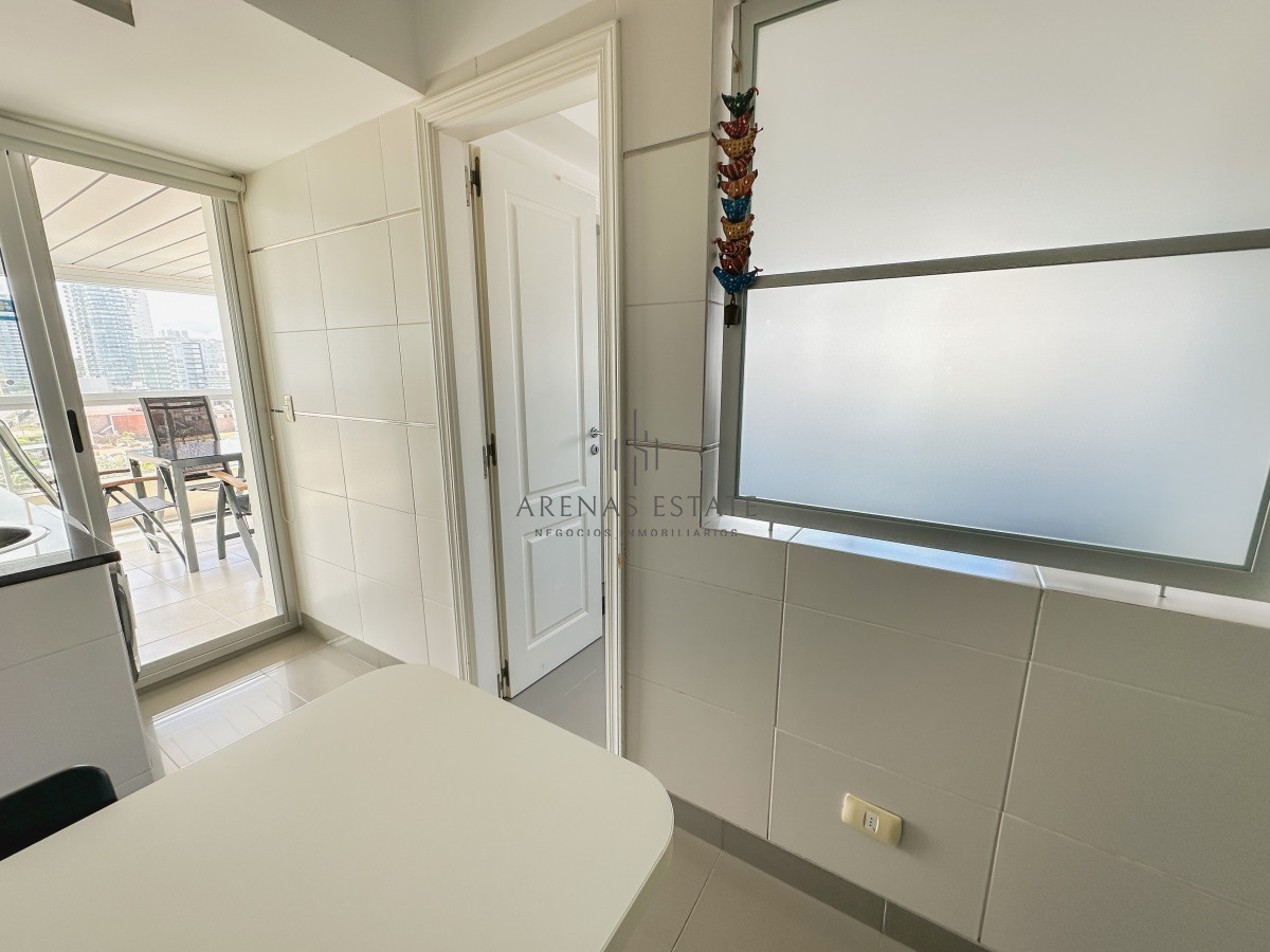 Apartamento ID.3018 - Mansa, apartamento de 3 dormitorios más dependencia con parrillero