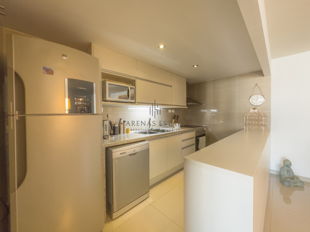 Apartamento ID.2200 - Onix, tres dormitorios con vista playa brava