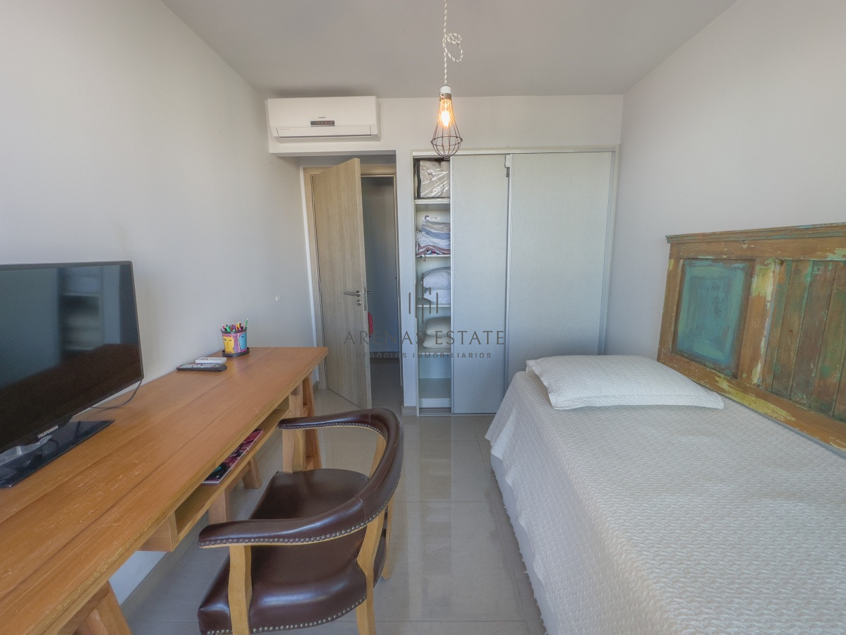 Apartamento ID.2200 - Onix, tres dormitorios con vista playa brava