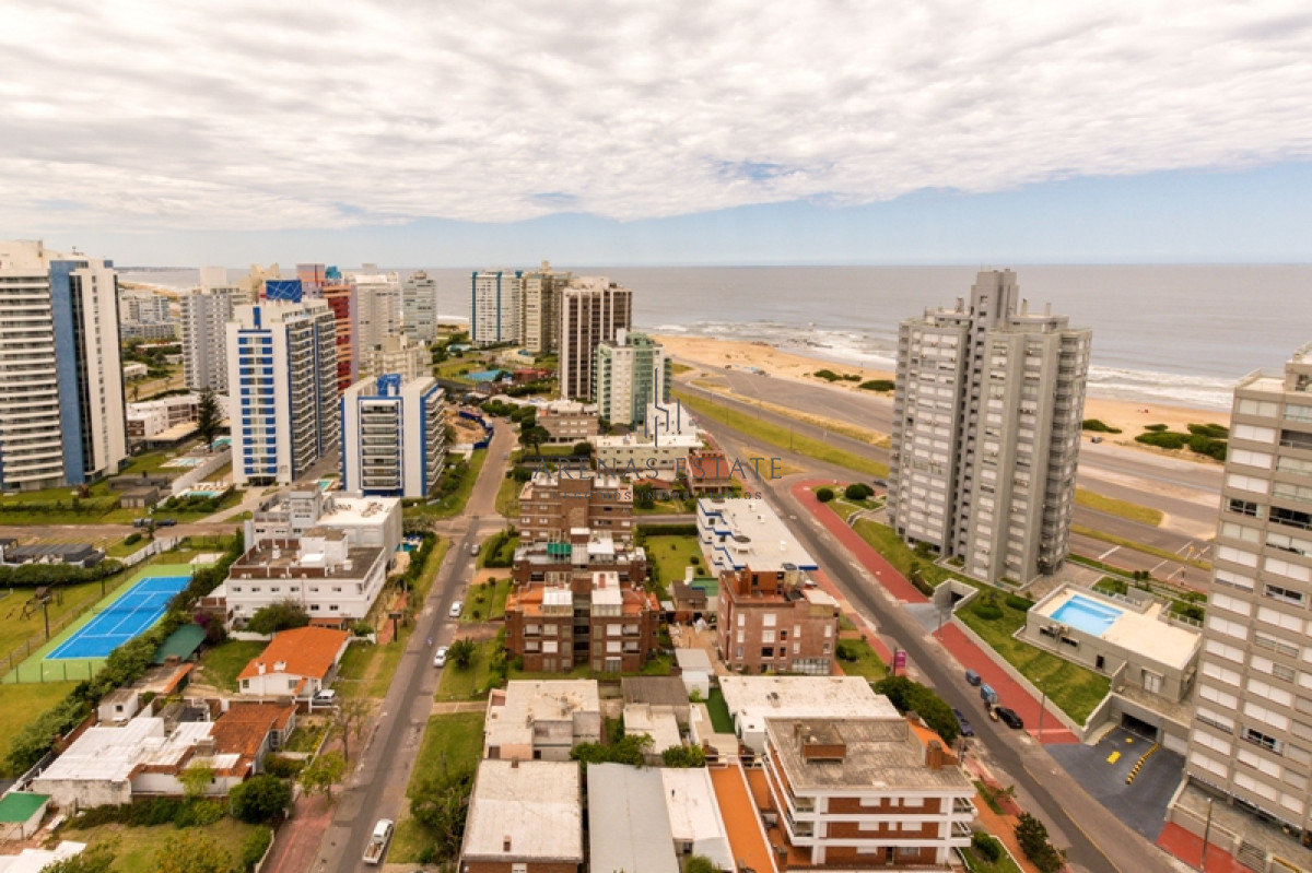 Apartamento ID.753 - Apartamento en venta en Punta del Este ,Piso alto en Mansa