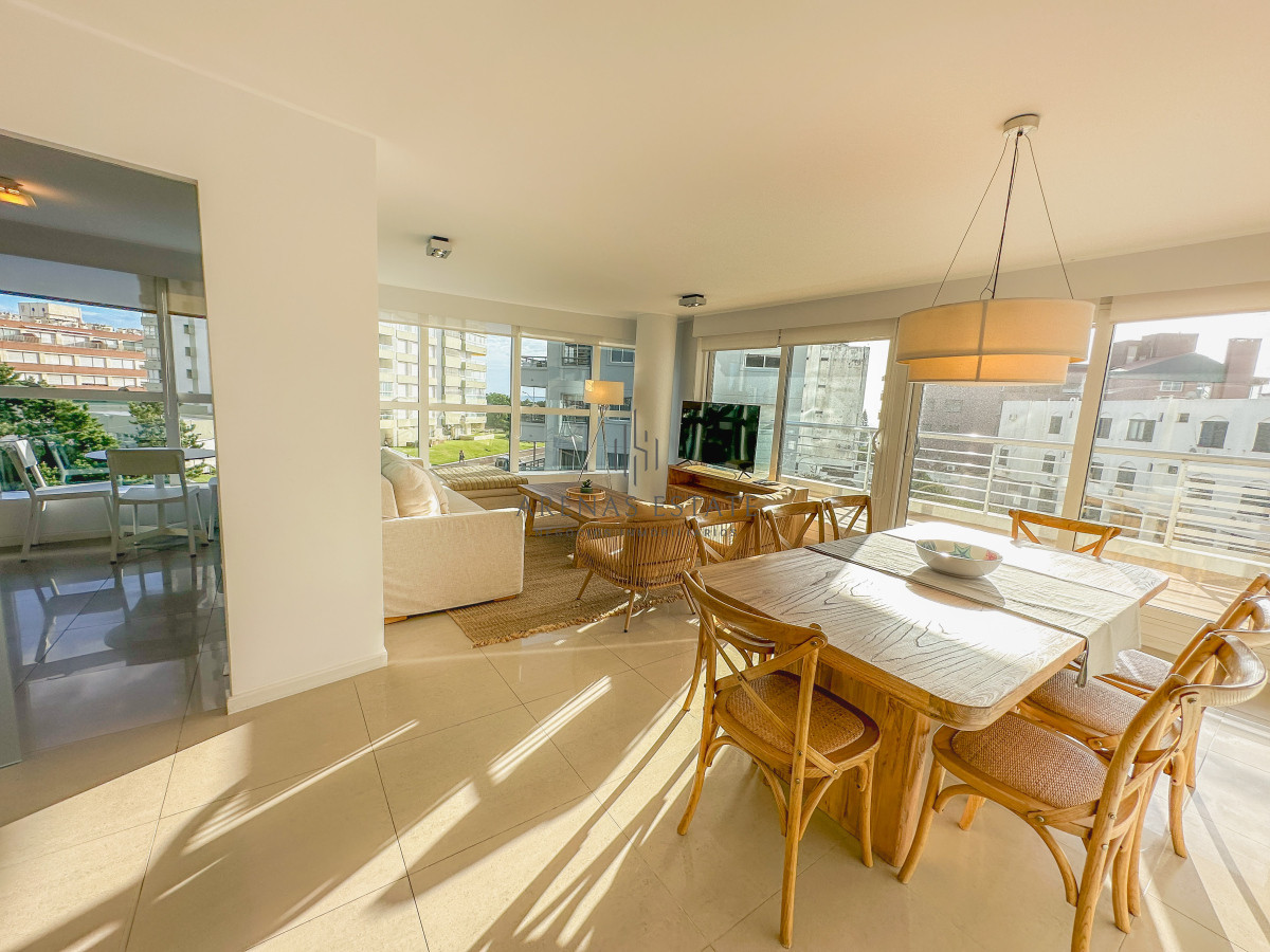 Apartamento ID.3188 - Mansa, Apartamento en Alexander Collection, dos suites más toilette