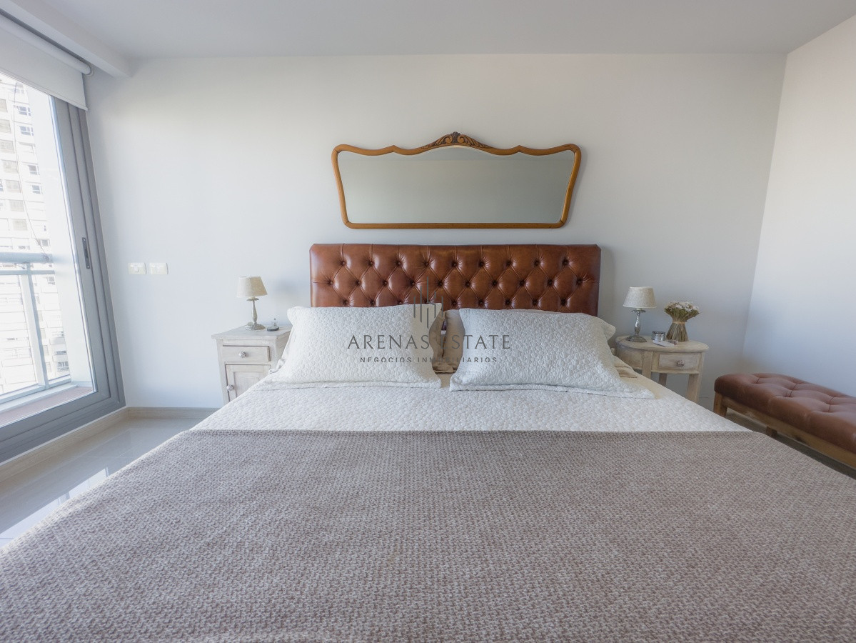 Apartamento ID.2200 - Onix, tres dormitorios con vista playa brava