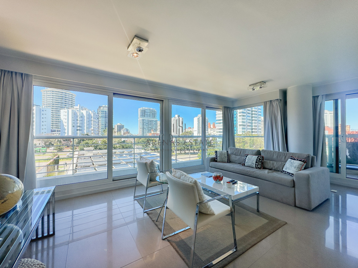 Apartamento ID.3922 - Apartamento en Mansa, 1 suite más toilette