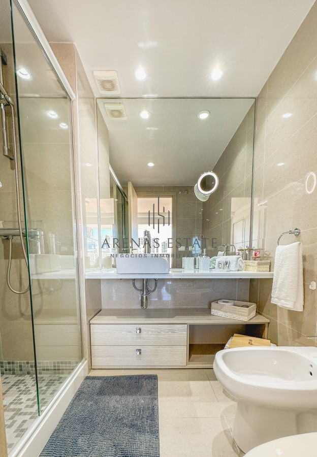 Apartamento ID.2655 - Apartamento en Brava, 2 dormitorios en suite más toilette