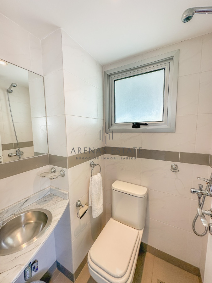 Apartamento ID.3018 - Mansa, apartamento de 3 dormitorios más dependencia con parrillero