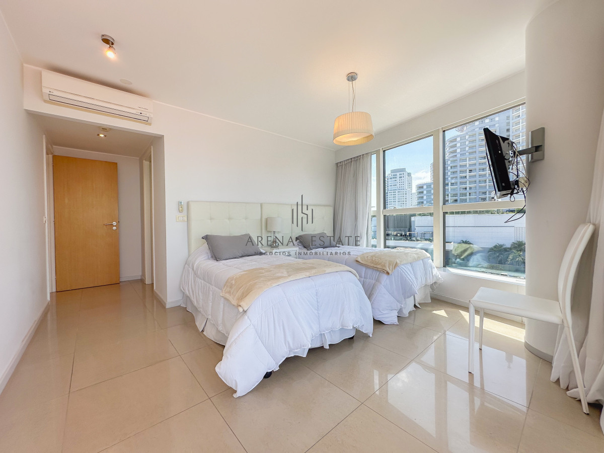 Apartamento ID.3939 - Mansa, exclusivo apartamento de 3 suites más dependencia