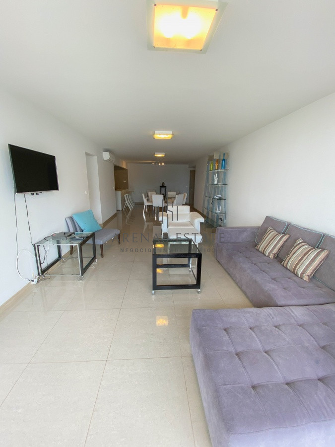 Apartamento ID.766 - Amplio apartamento en brava, 3 dormitorios