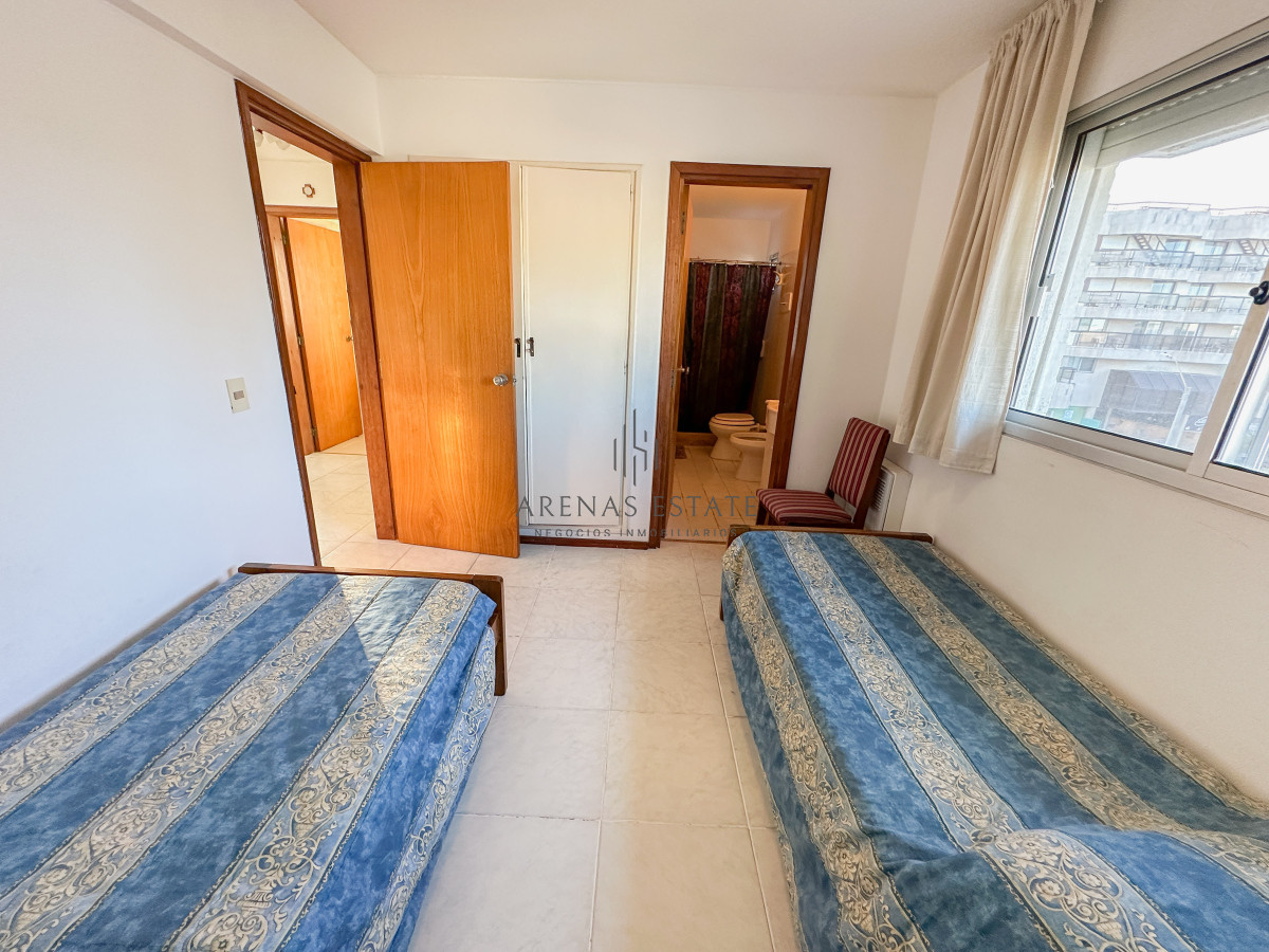 Apartamento ID.3697 - Peninsula, apartamento en venta de dos dormitorios con garage