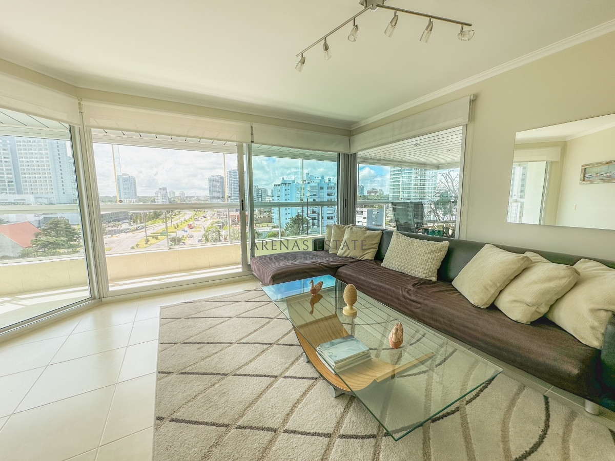 Apartamento ID.3018 - Mansa, apartamento de 3 dormitorios más dependencia con parrillero