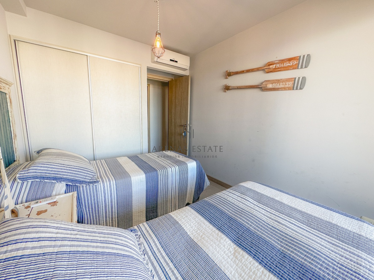 Apartamento ID.2200 - Onix, tres dormitorios con vista playa brava