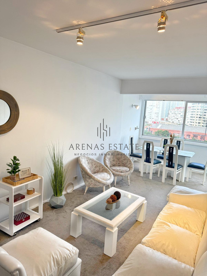 Apartamento ID.3759 - Apartamento en Mansa, orientación Brava, 1 dormitorio y medio