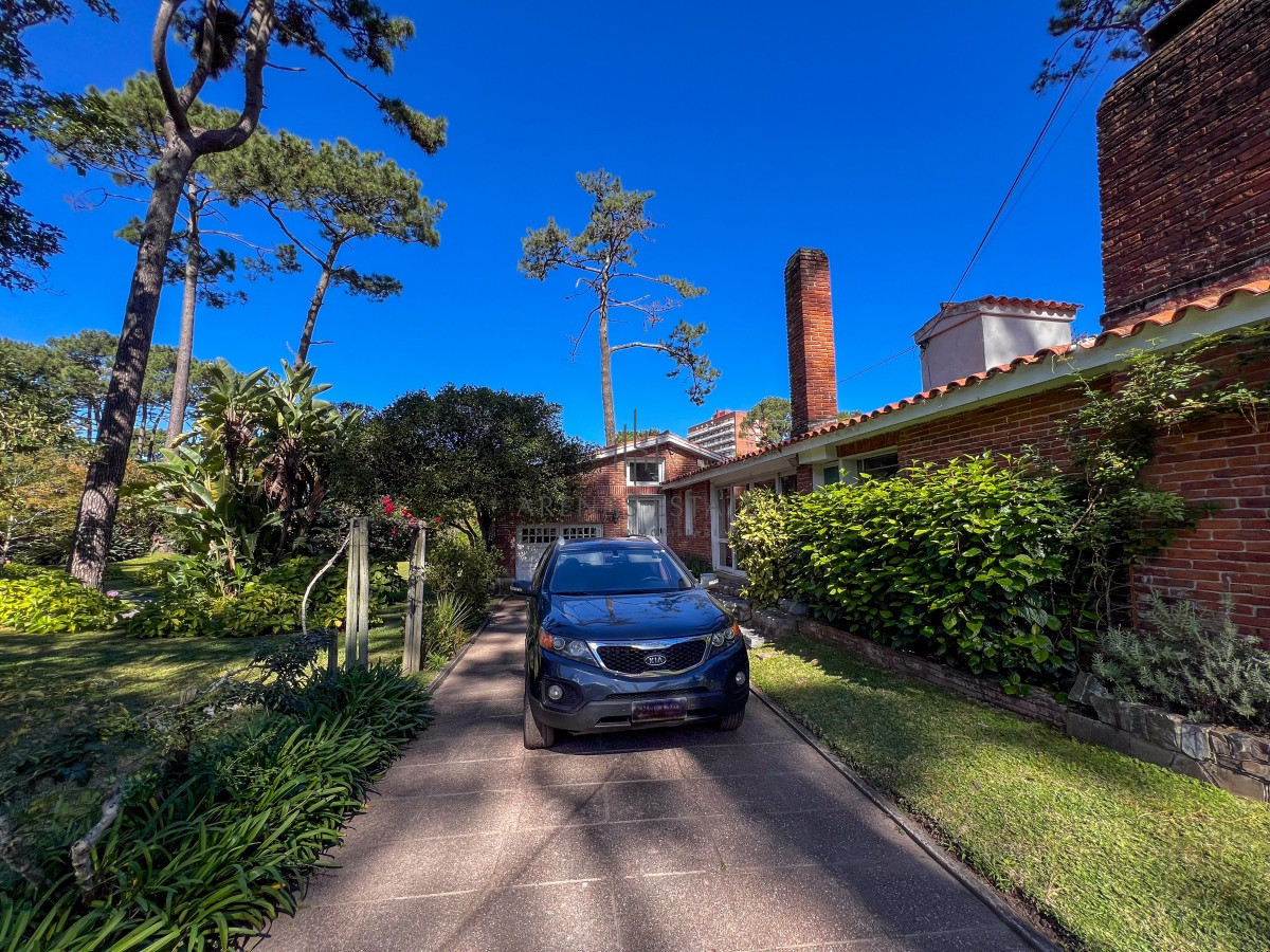 Casa ID.2636 - Casa entre Roosevelt y la mansa a la venta.
