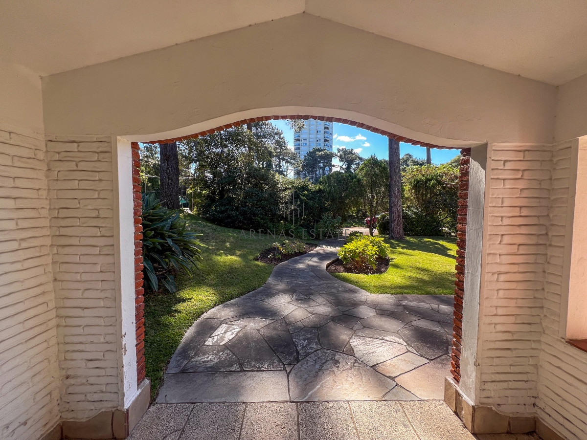 Casa ID.2636 - Casa entre Roosevelt y la mansa a la venta.