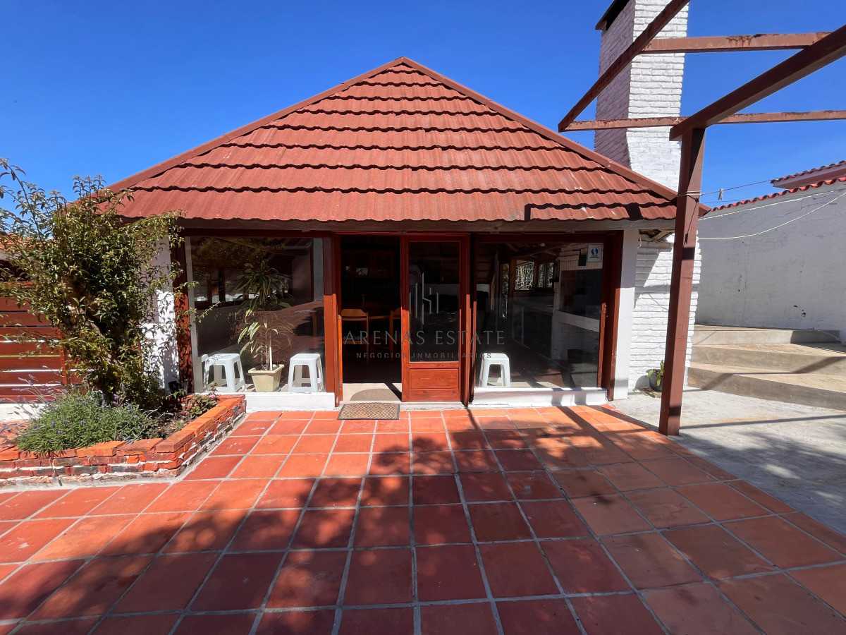 Casa ID.4026 - Casa 3 dormitorios mas dependencia y piscina. Mansa