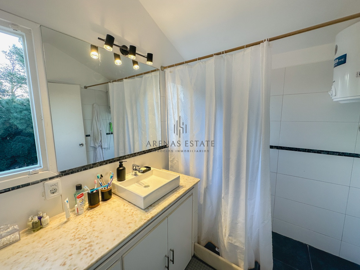Casa ID.1305 - Casa en Pinares, 4 dormitorios