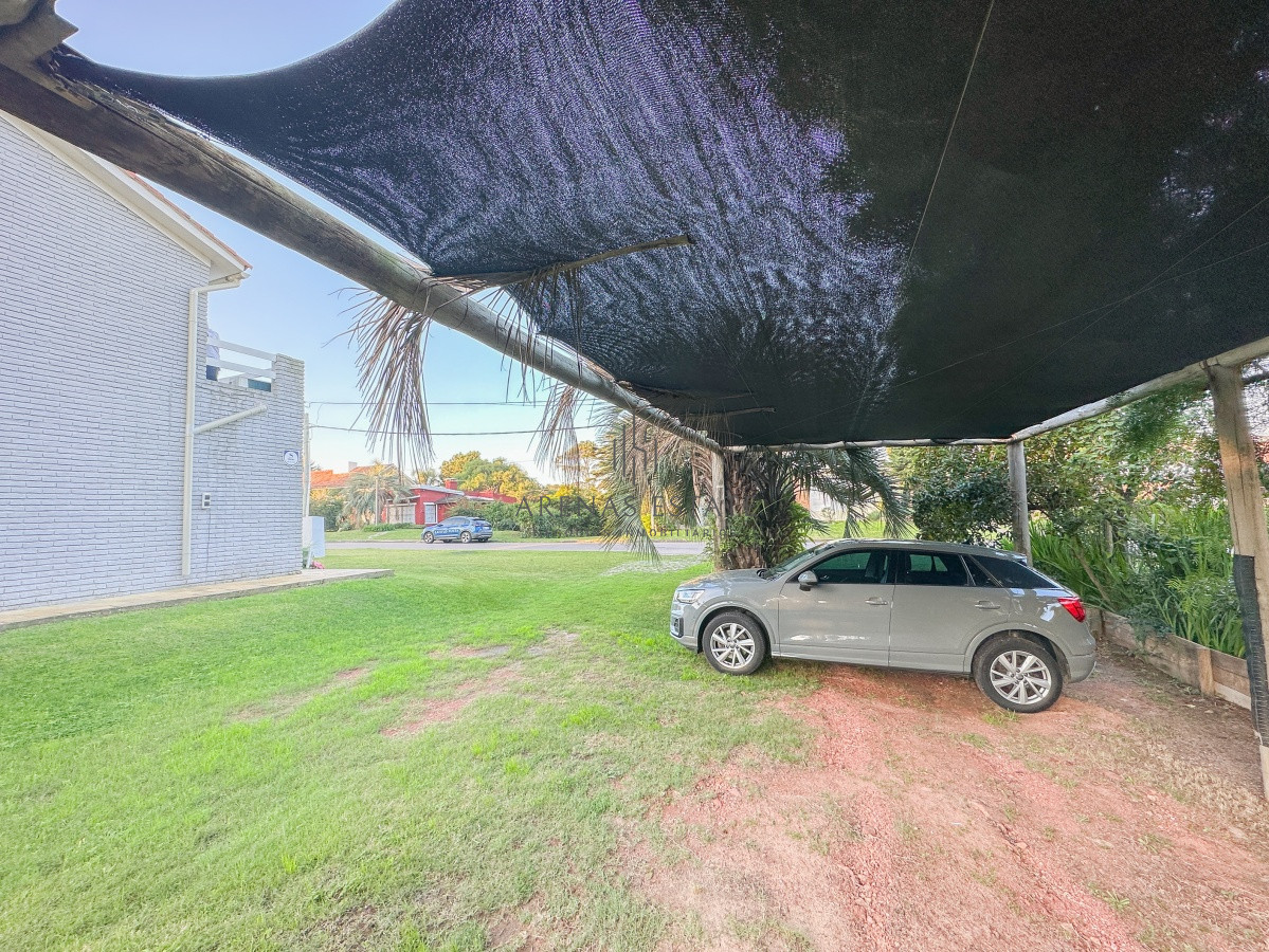Casa ID.1305 - Casa en Pinares, 4 dormitorios