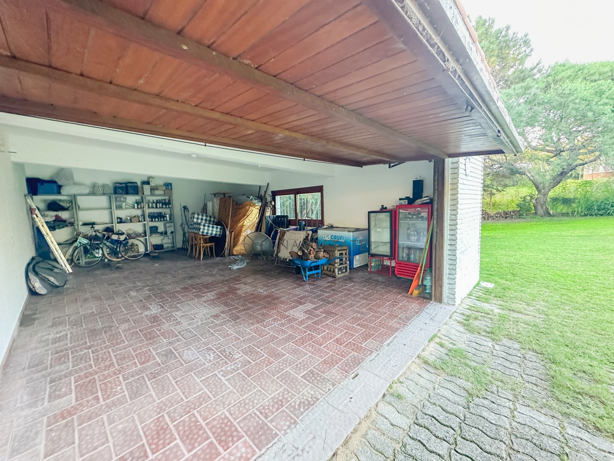 Casa ID.1305 - Casa en Pinares, 4 dormitorios