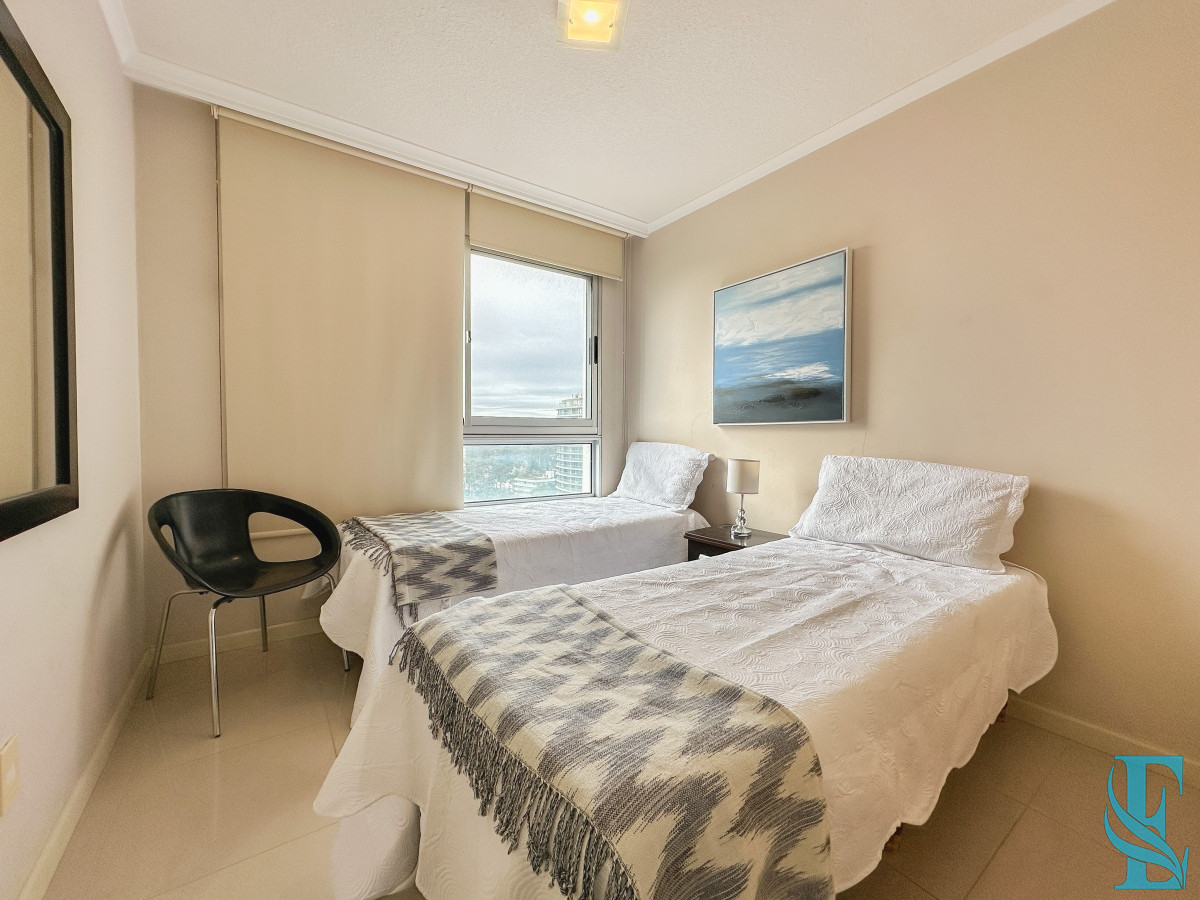 Apartamento ID.681 - Apartamento en Roosevelt, piso alto, 2 dormitorios