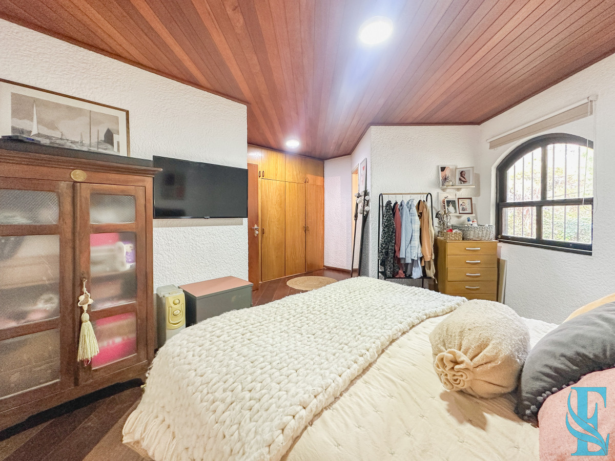 Casa ID.683 - Casa en Pinares, 3 dormitorios más dependencia